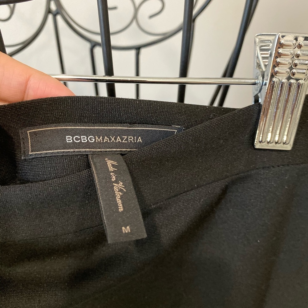 BCBGMAXAZRIA Woman’s Black Skirt Medium - Picture 2 of 5